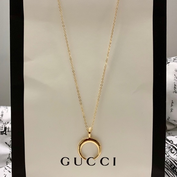 Tiny moon necklace - Picture 2 of 2